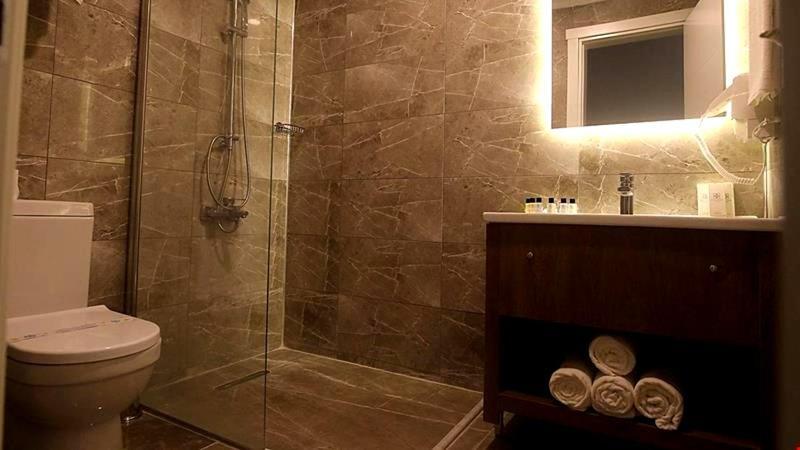 Plaza Hotel Σμύρνη Εξωτερικό φωτογραφία